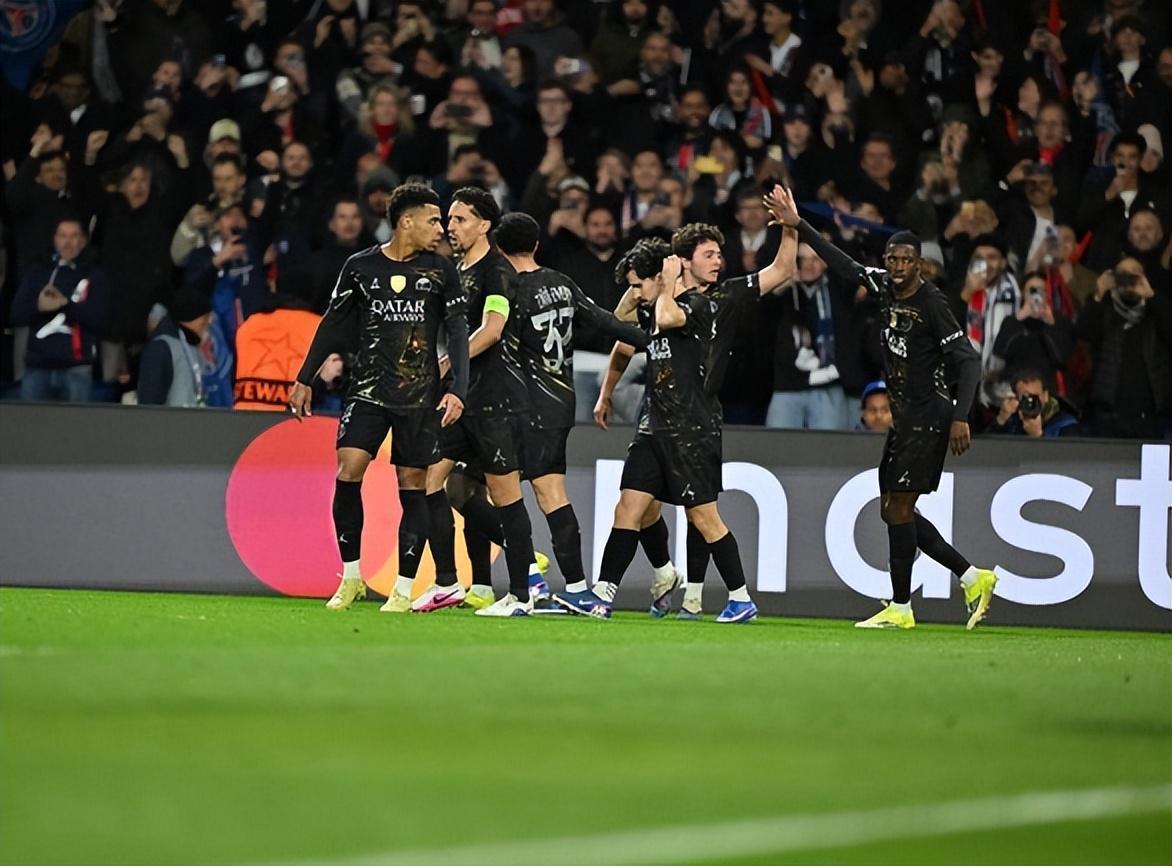 九游娱乐-5:2！门将超巨失误，大巴黎复仇切尔西，英超6队淘汰赛无一胜绩